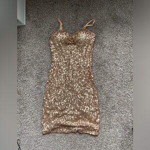 Sequins Dress with Padding